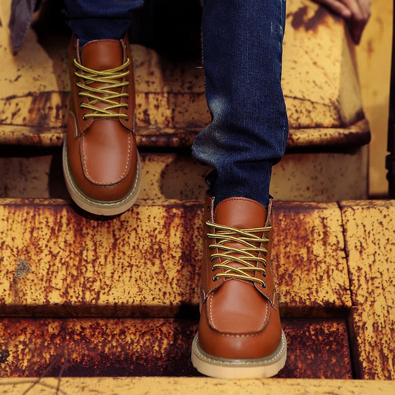 Martin | Classic Moc Toe Boots
